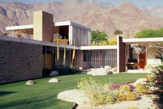architect Richard Neutra kaufman house in nytimes com 05.jpg
