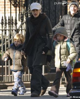 163021-kate-winslet-et-ses-enfants-joe-alfie-637x0-4.jpg