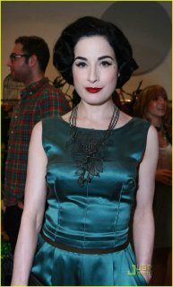 dita-von-teese-raven-kauffman-01.jpg