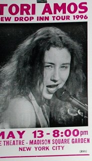toriamos_14x22_dew.jpg