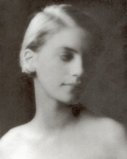 Lee Miller by Arnold Genthe-New York-1927.jpg