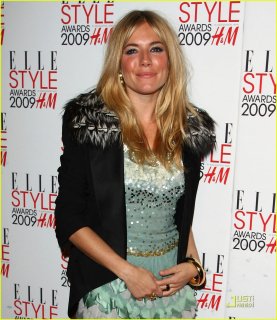 22193_sienna-miller-elle-style-awards-2009-08_122_1112lo.jpg