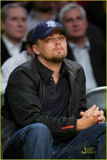 leonardo_dicaprio_loves_the_lakers_01.jpg