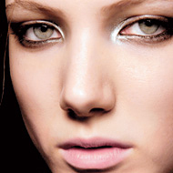 white.liner.palepinklps.jpg