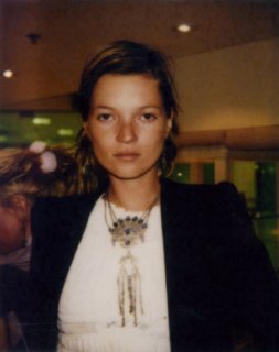 PRESS_2_L_kate moss.jpg