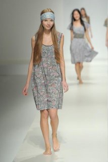 cacharel - liberty 02.jpg