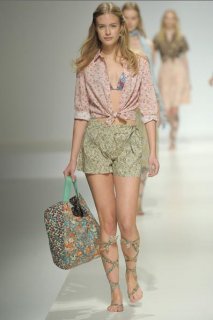 cacharel - liberty 06.jpg