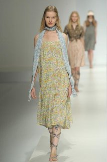 cacharel - liberty 07.jpg