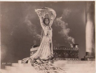 270704505_ogloria swanson in stagestruck 1925.jpg