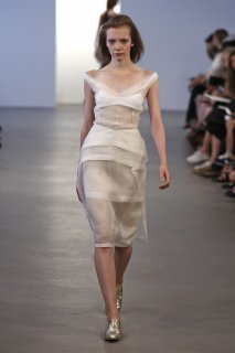 calvin-klein-collection-w-resort-2010-nyc-060309-ph_lecca,dan-look-22.jpg