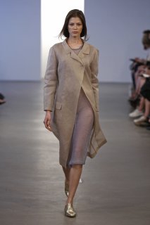 calvin-klein-collection-w-resort-2010-nyc-060309-ph_lecca,dan-look-05.jpg