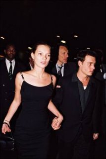 EYE_GA_00120576 03131997. Johnny Depp with Kate Moss coming out the night club Le Queen.jpg