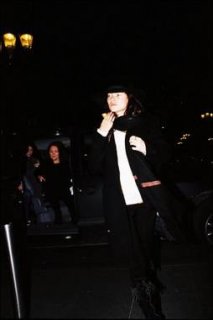 EYE_GA_0013933701161999. People in Paris during fashion shows.jpg