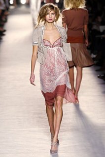 Nina Ricci - Hana.jpg