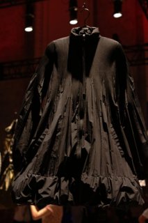 moncler-sacai-preview-10SS_05-thumb-467x700-12608.jpg