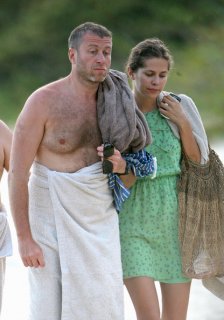 Roman+at+the+beach+gyO01aBWK08l.jpg