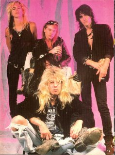Guns_N_Roses_Rare_Photo_48e029d601905.jpg