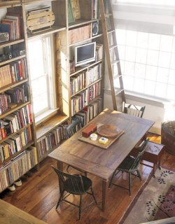 Floor-to-ceiling-bookcases-HTOURS0106-de.jpg