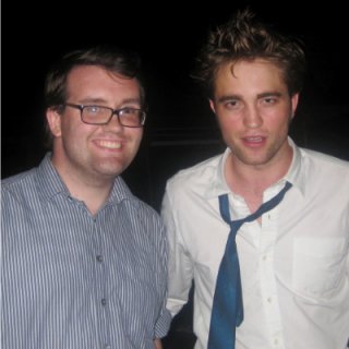 RobertPattinsonwithfan07302009-4.jpg