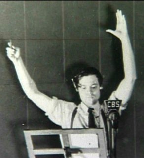 orson-welles-war-of-the-worlds.jpg