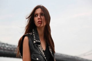 02.jpg