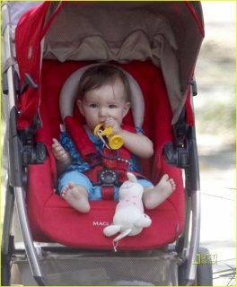 jennifer-garner-seraphina-stroll-02.jpg jennifer-garner-seraphina-stroll-02.jpg