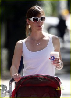 jennifer-garner-seraphina-stroll-03.jpg jennifer-garner-seraphina-stroll-03.jpg