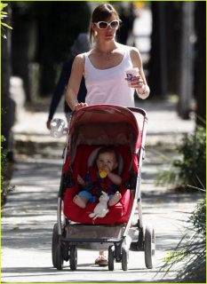 jennifer-garner-seraphina-stroll-05.jpg jennifer-garner-seraphina-stroll-05.jpg