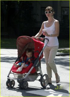 jennifer-garner-seraphina-stroll-07.jpg jennifer-garner-seraphina-stroll-07.jpg
