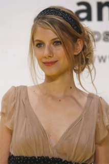 Melanie Laurent - 2008 amfar Rome.jpg