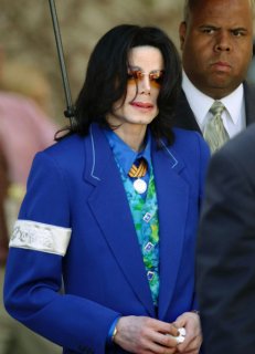 Michael+Jackson+Case+Continues+k2H9TXYVYr8l.jpg