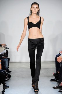 Cushnie_et_Ochs_NYC_SS_2010_b.jpg