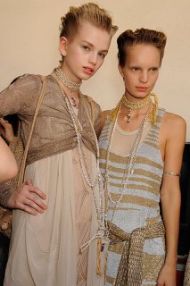 Missionibackstage2.jpg