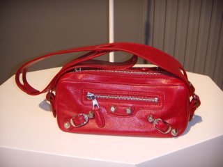 Rouge%20Giant%20Sac%20Chic.jpg