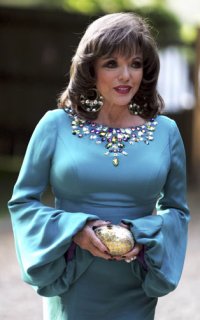 Joan-Collins-style-icon-A-006.jpg