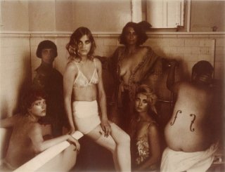 Marie Claire IT Nov 2009 Wendy Bevan 15.jpg