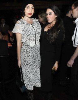 _fabiola-beracasa-tallulah-harlech-hollywood-domino-harpers-bazaar-de-33832314.jpg