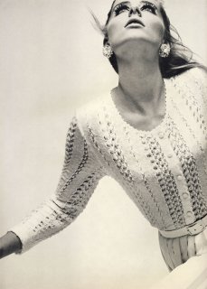 british_vogue_april_1_1966__bourdin4.jpg