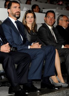 Spain+Prince+Felipe+Letizia+attend+Privacity+LTbIJ74Ve_Kl.jpg