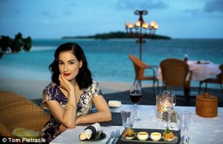 Dita Travel 1.jpg