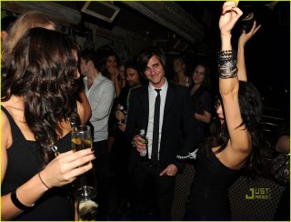 ashley-greene-jared-followill-birthday-20.jpg