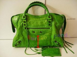 balenciaga_applegreen_city_1.jpg