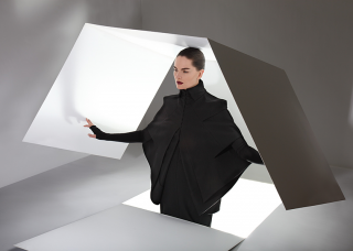 Bruno Pieters AW 0910 campaign 4.PNG