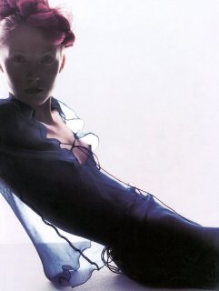 2000m04-vo-uk-knight-08.jpg
