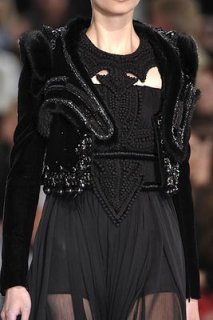 givenchy-couture-runway-fall09-details-2.jpg