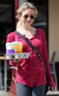 rz crop 85999_celebrity-paradise_com.jpg