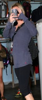 rz crop 84138_celebrity-paradise_com.jpg