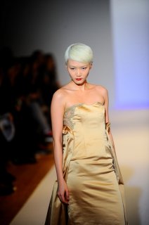 Gwen Lu - Karen Sabag Fall 2010 3.jpg