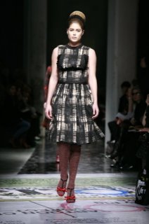 prada-ready-to-wear-milan-fall-winter-2010.jpeg