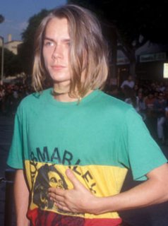 riverphoenix.jpg